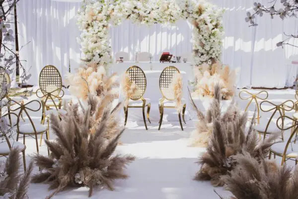 Love in Full Bloom: Beautiful Wedding Decor
